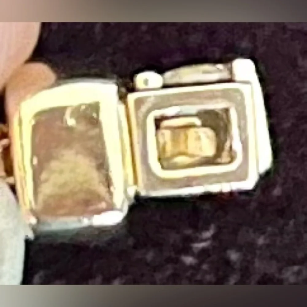 Premier Designs
Gold Color Rhinestone Adjustable Tennis Bracelet Fringe Gift VTG - Picture 9 of 17